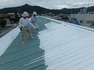 神戸天然化学市川　プライマー塗装