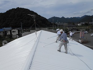 神戸天然化学市川　トップコート塗装